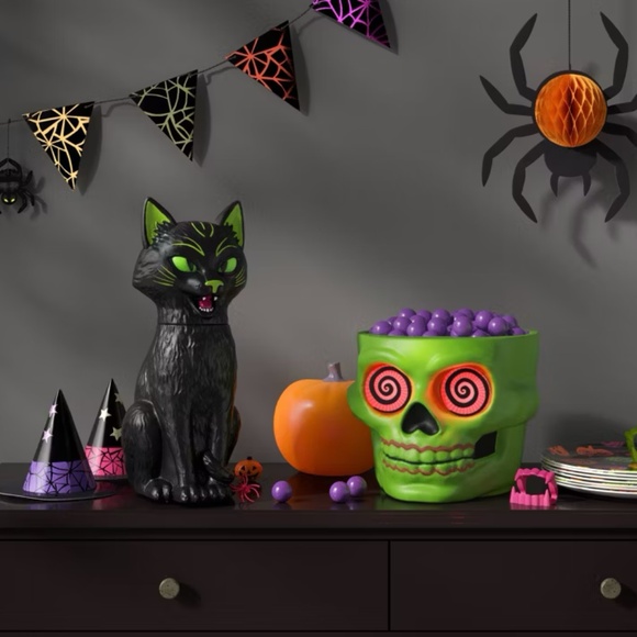 Zombie Skull Candy Bowl w/Light Up Spinning Spiral Eyes & Halloween Sounds - Picture 3 of 11